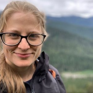 Meet your Posher, Elena